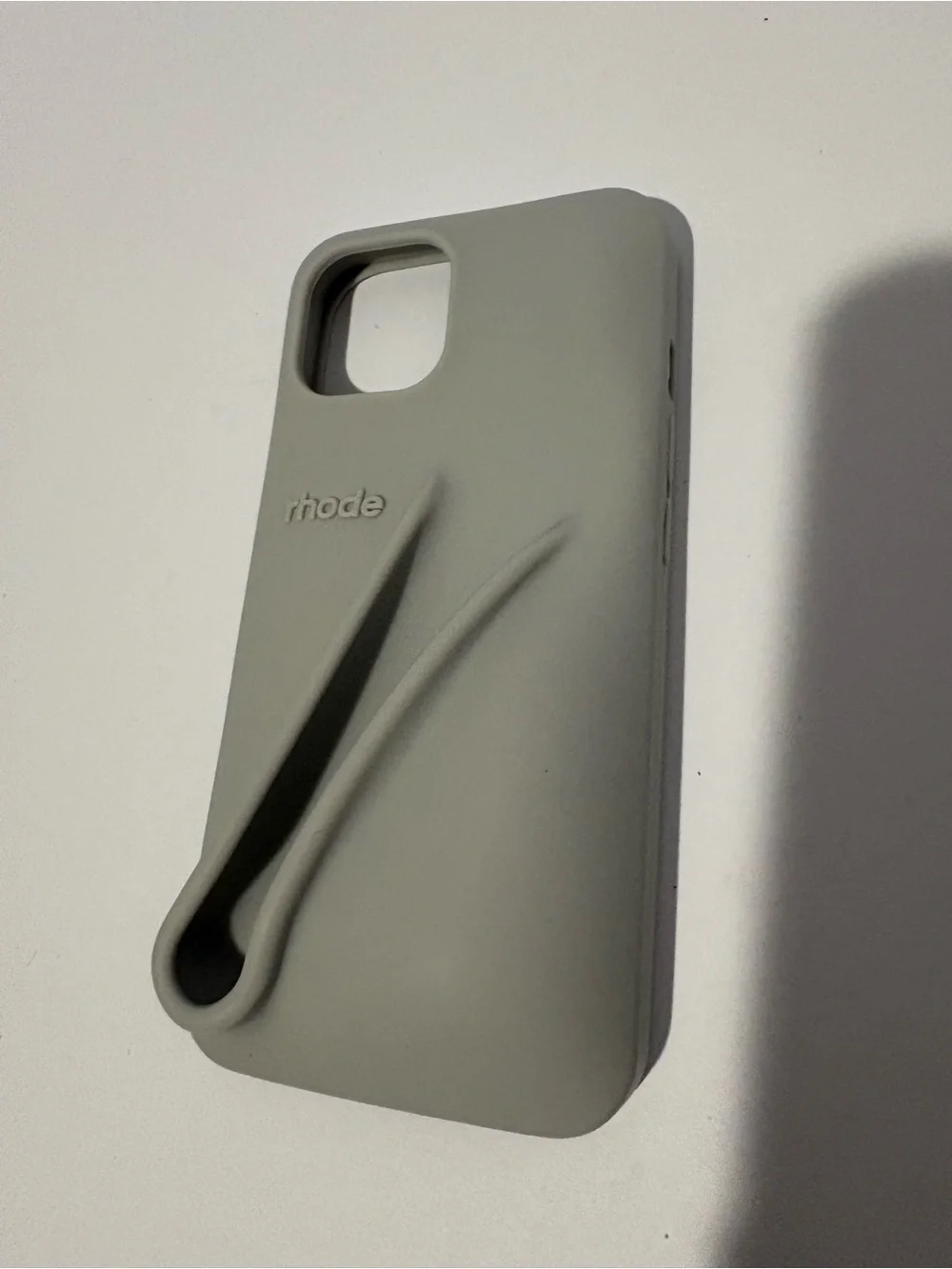 rhode Gray Silicone iPhone 13 /14 Case with Built-In Grip